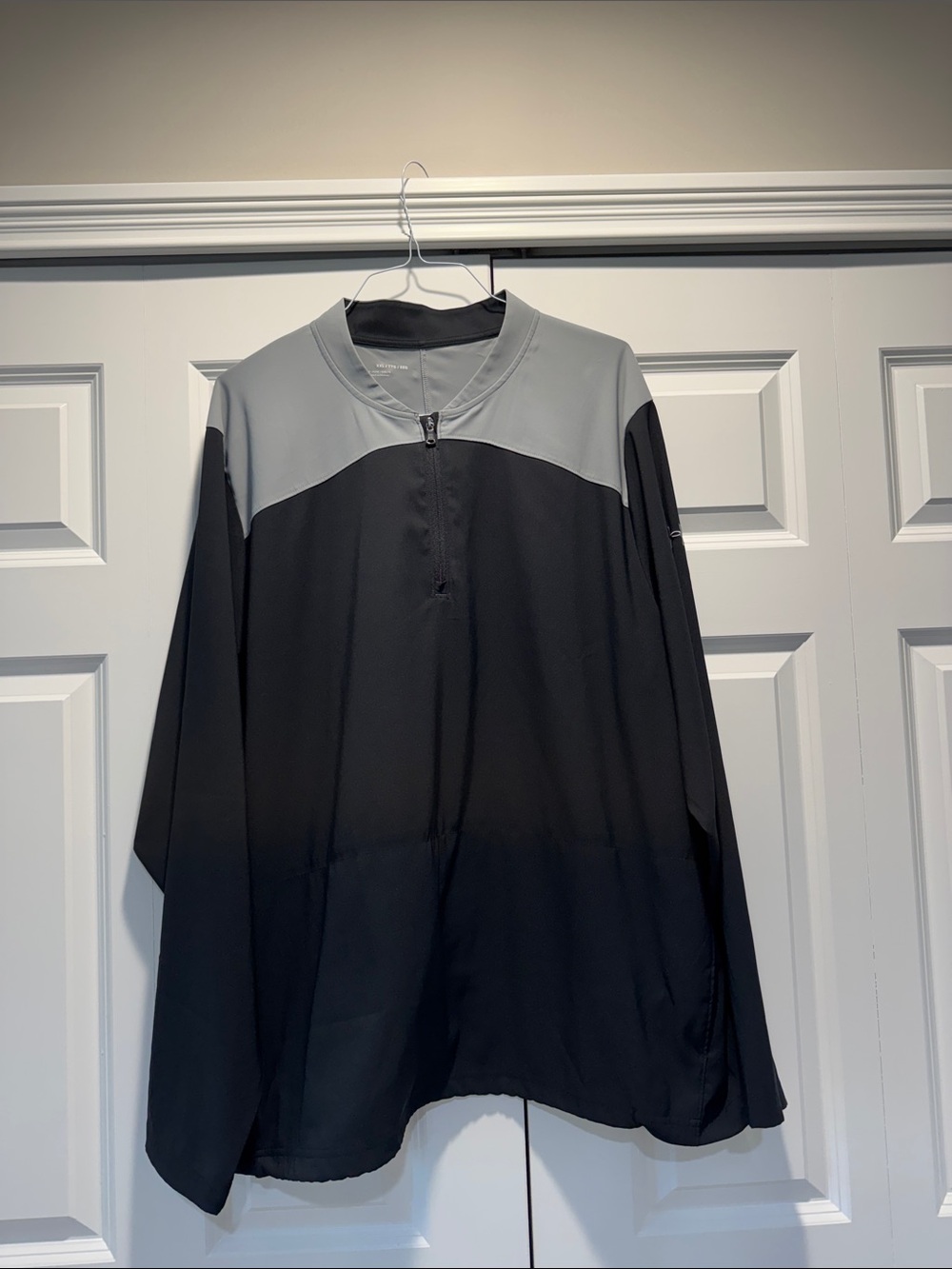Under Armour Black and Gray Windbreaker Pullover